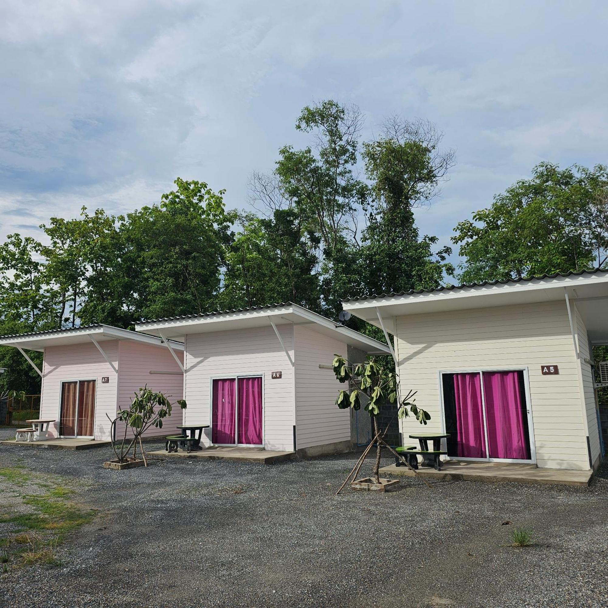 Bansuan Inthanon Resort -Classic House Chom Thong Exterior photo