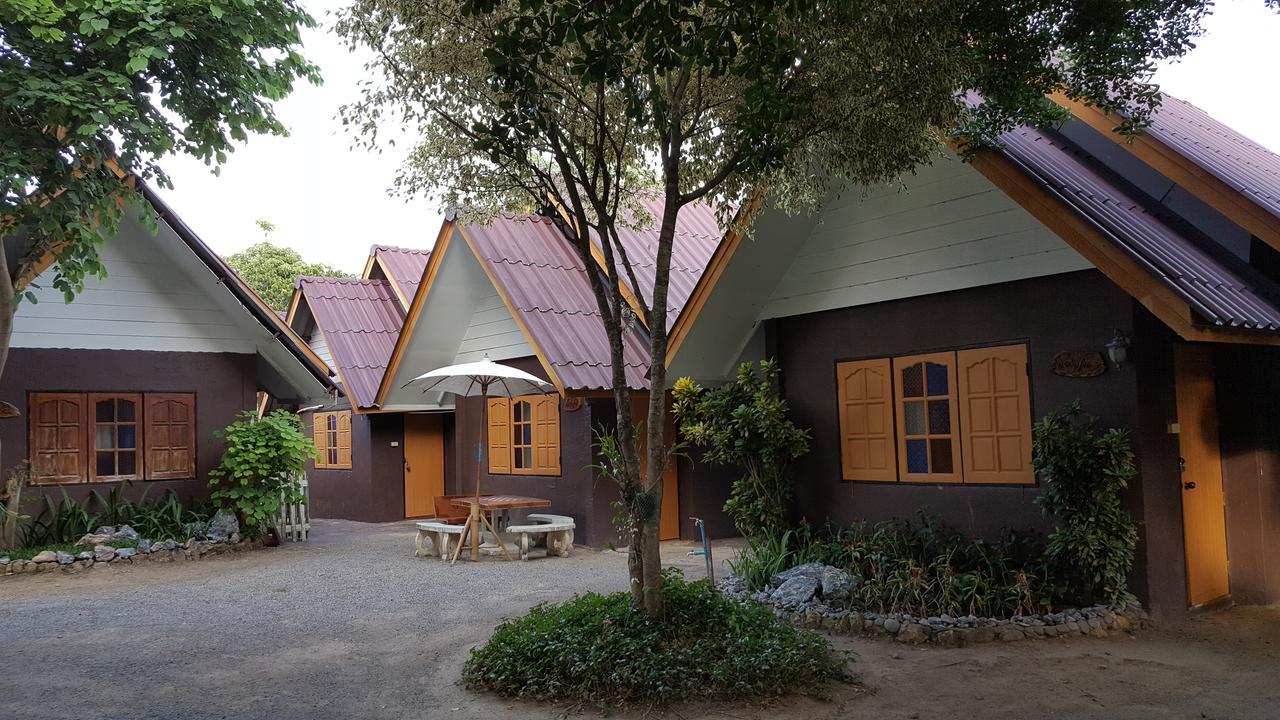 Bansuan Inthanon Resort -Classic House Chom Thong Exterior photo
